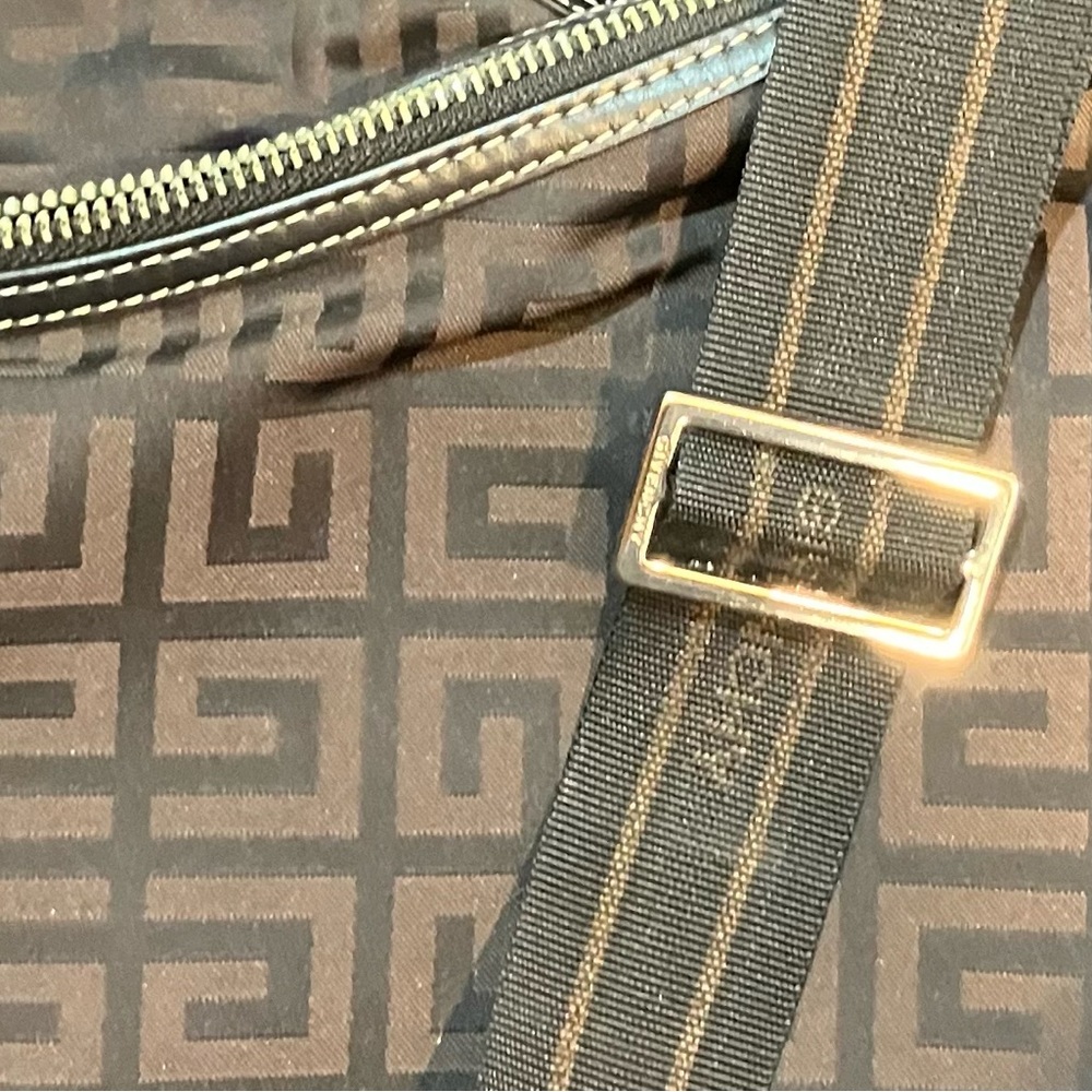 Authentic Givenchy purse - Picture 3 of 6